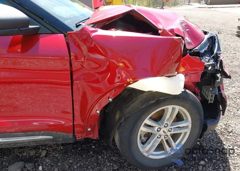 2021 Ford Explorer Xlt from USA, damaged, VIN 1FMSK8DH4MGC47581